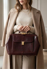Spacious doctor's bag made of Italian full-grain leather – timeless & unisex
