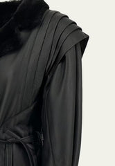 Shearling Lambskin Jacket - Elegant Contemporary Style with a Tailored Fit