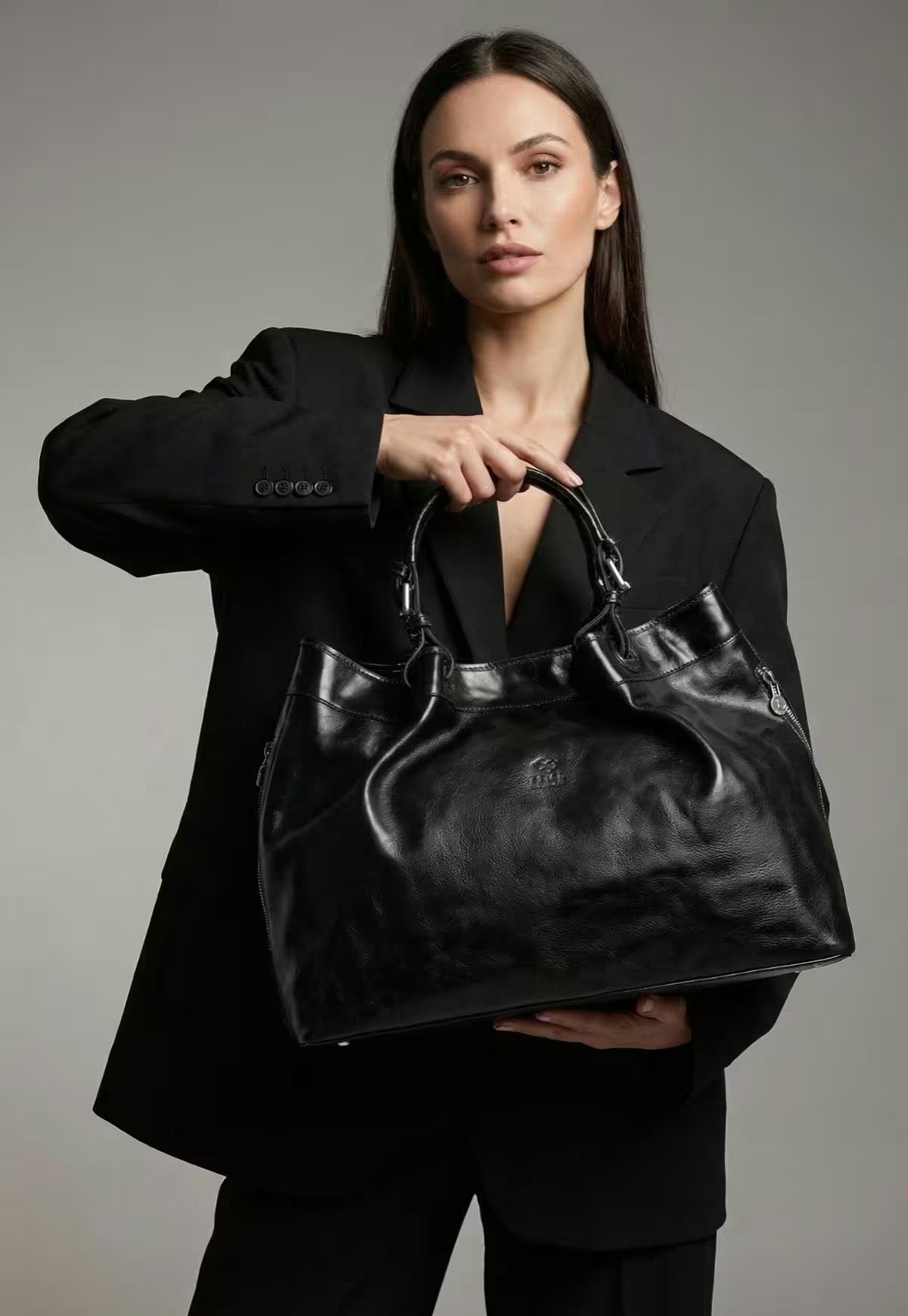 Luxury Leather Tote Handbag – The Iconic Black