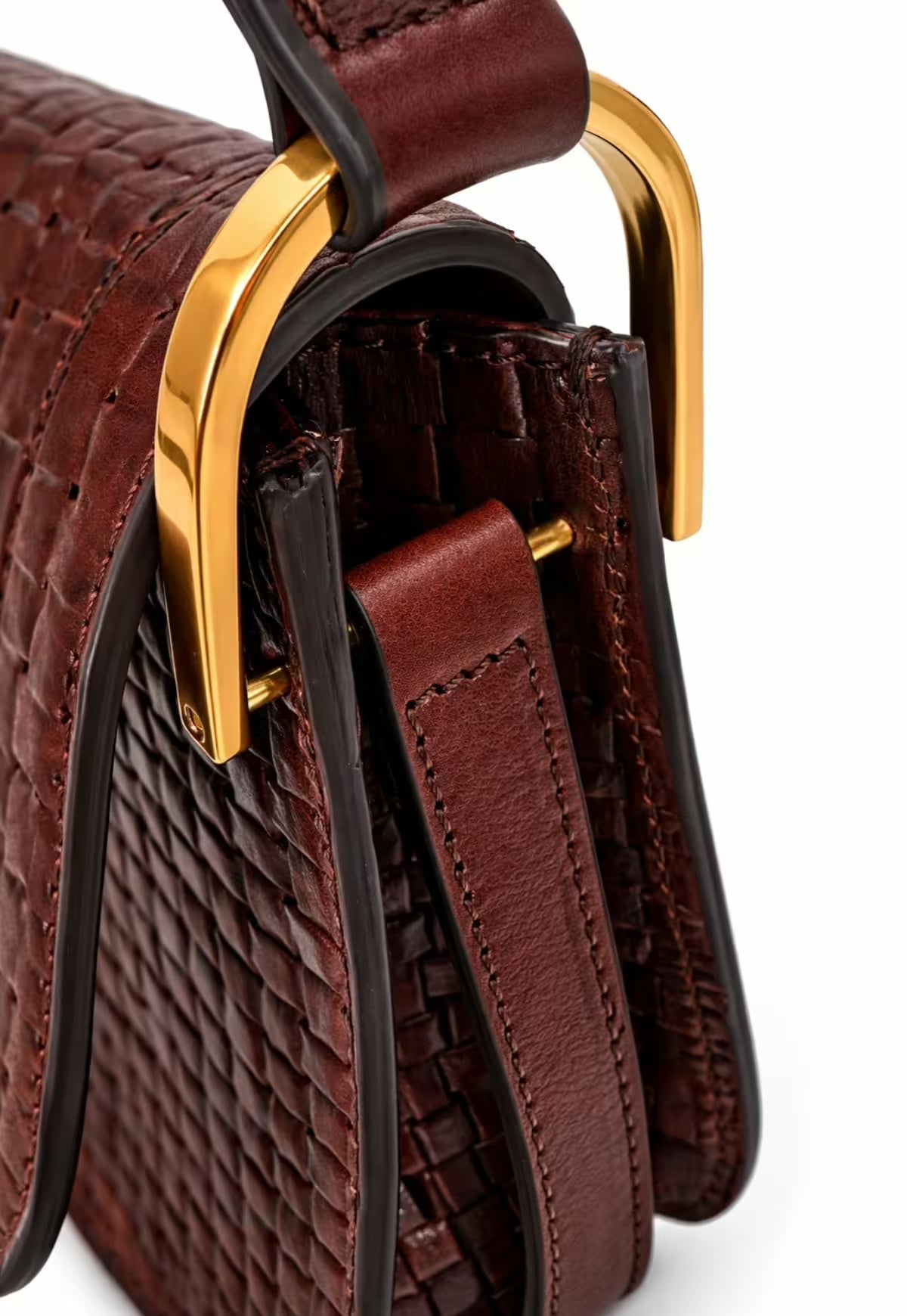 Elegant Leather Flap Handbag for Women - Seravelle