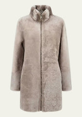 Exklusiver Merino Shearling Wendemantel Taupe-Beige – Zwei Luxus-Looks in einem