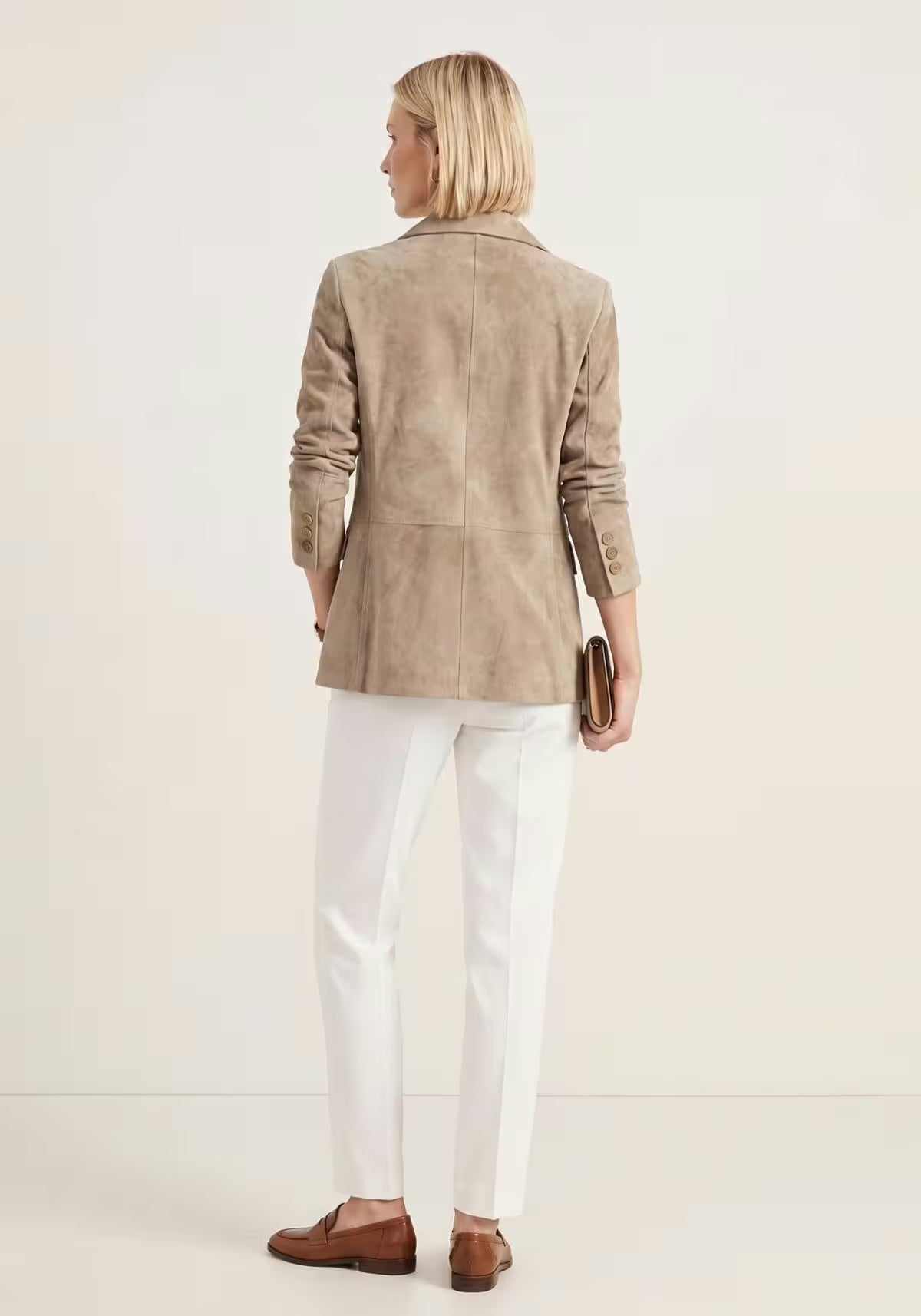 Eleganter Lederblazer Beige – Damen Sakko aus Lammveloursleder