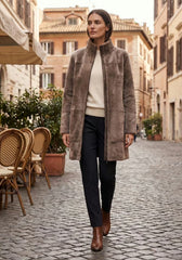 Exklusiver Merino Shearling Wendemantel Graubraun – Zwei Luxus-Looks in einem