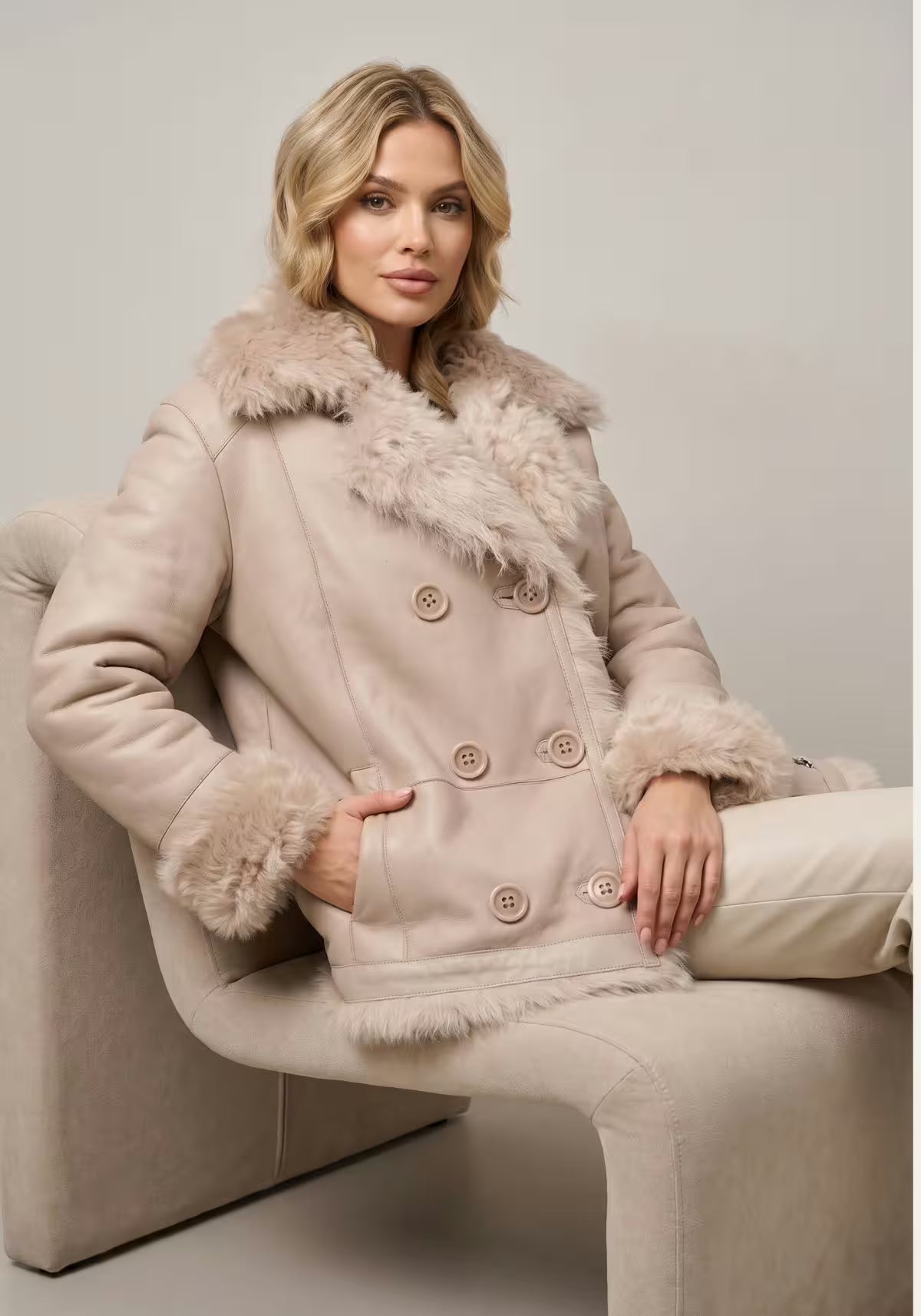 Curly Lammfell Wendejacke Beige – Doppelseitiger Luxus