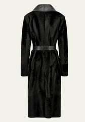 Exklusiver Shearling Wendemantel Schwarz – Abnehmbarer Curly-Fellkragen