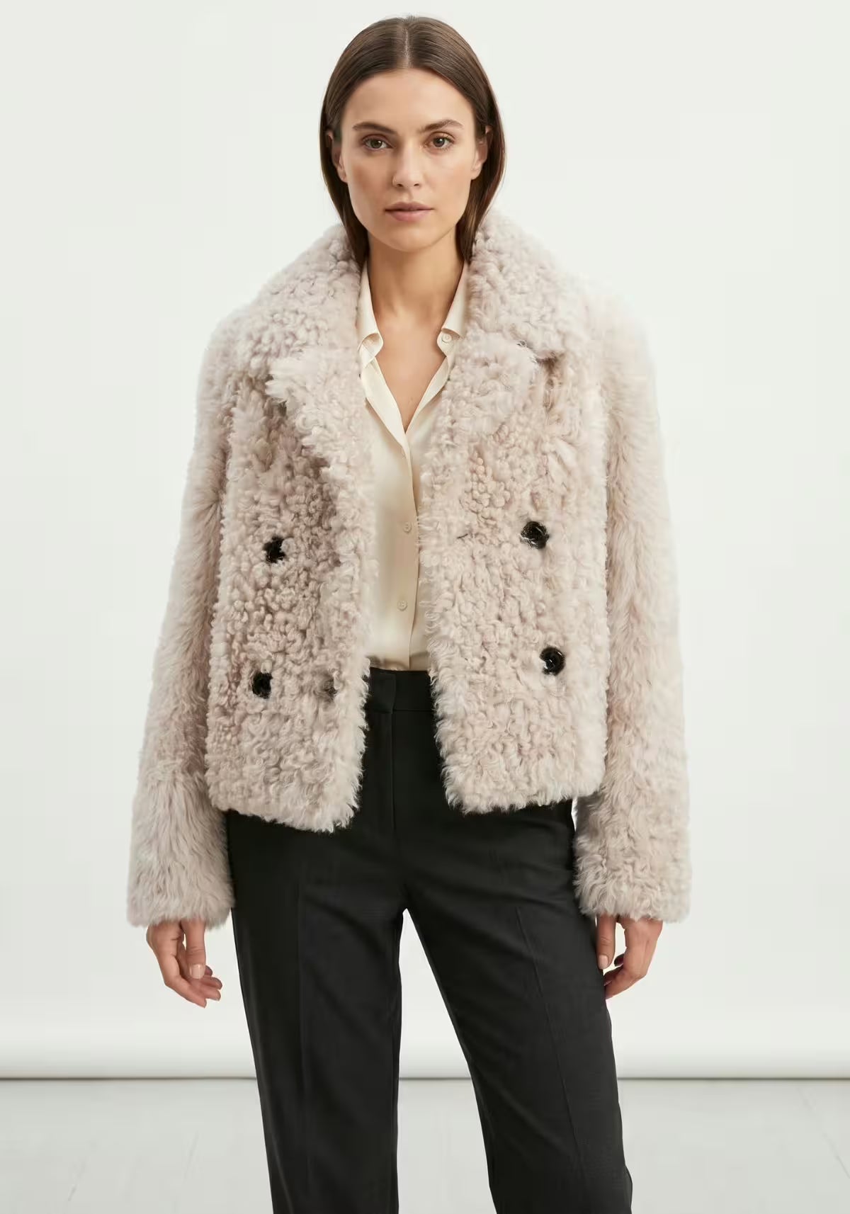 Luxuriöse Curly Lammfelljacke in Creme-Beige Modell 1043