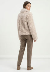 Luxuriöse Curly Lammfelljacke in Creme-Beige Modell 1043