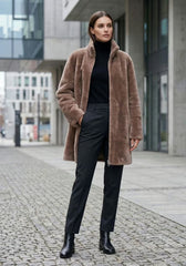 Elegant Reversible Shearling Lambskin Coat in Beige – Model 3002