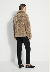 Curly Lammfell Wendejacke Cappuccino – Doppelseitiger Luxus
