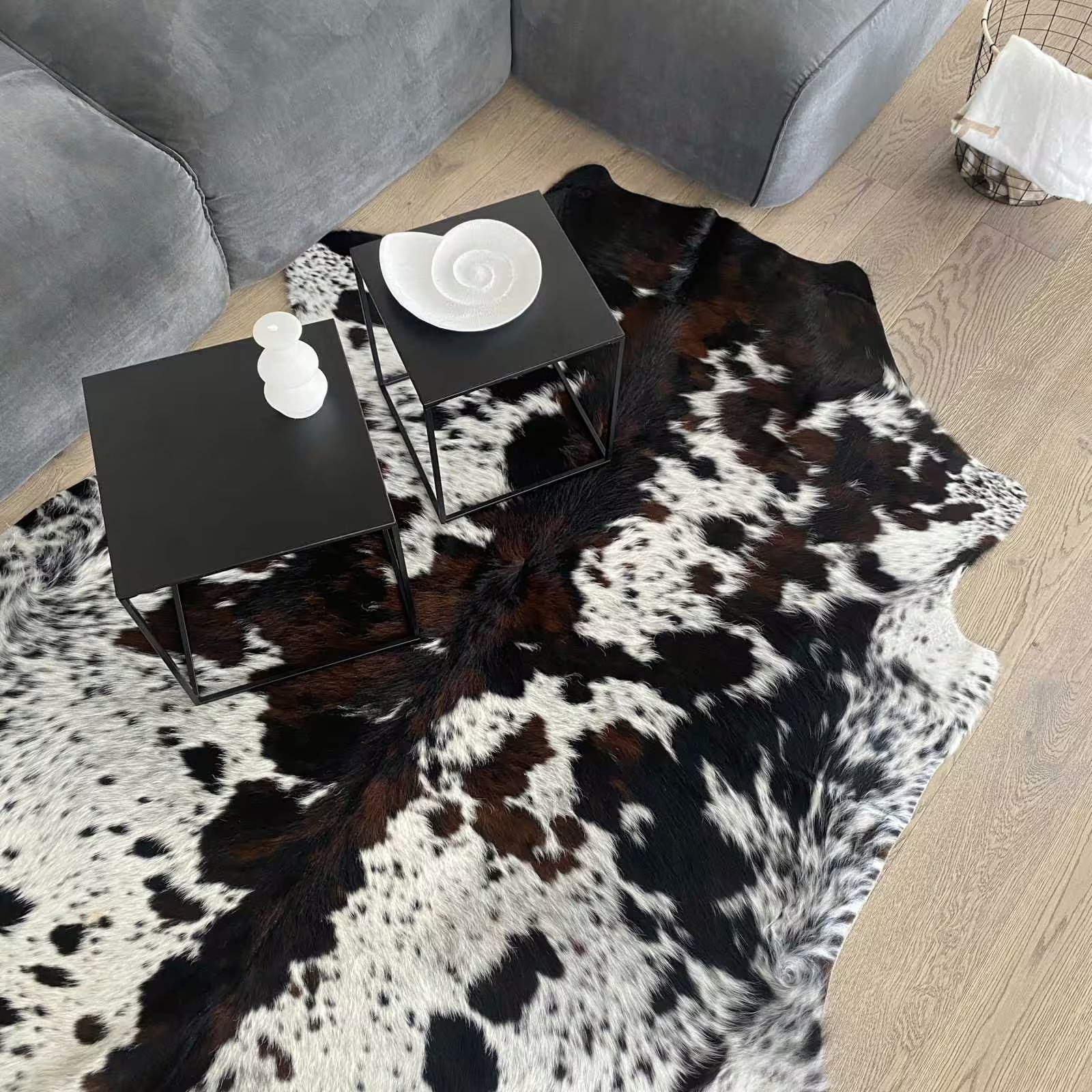 Cowhide Tricolor – Genuine South American Cowhide