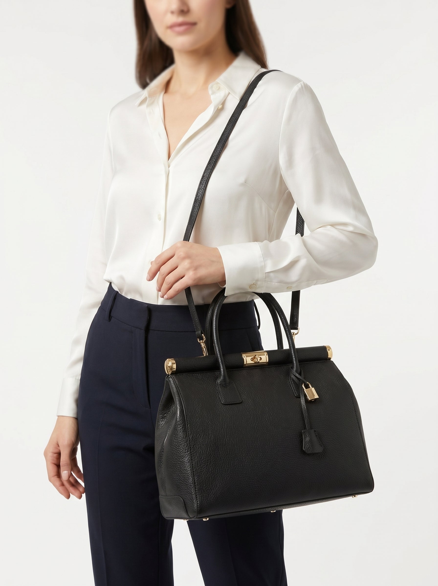 Exclusive Black Leather Handbag for Women – Elegant Business & Shoulder Bag